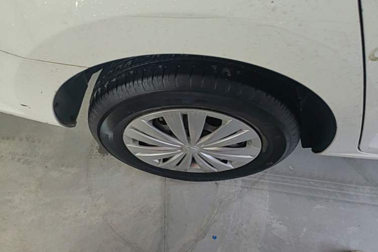 Used Volkswagen Santana 2019 1.5L Automatic Fashion Edition China VI Right Rear Wheel Hub