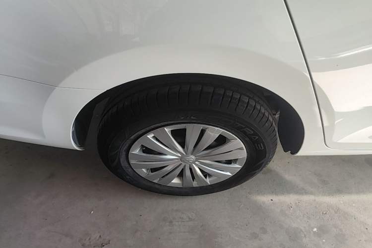 Used Volkswagen Santana 2019 1.5L Automatic Fashion Edition China VI Right Rear Wheel Hub