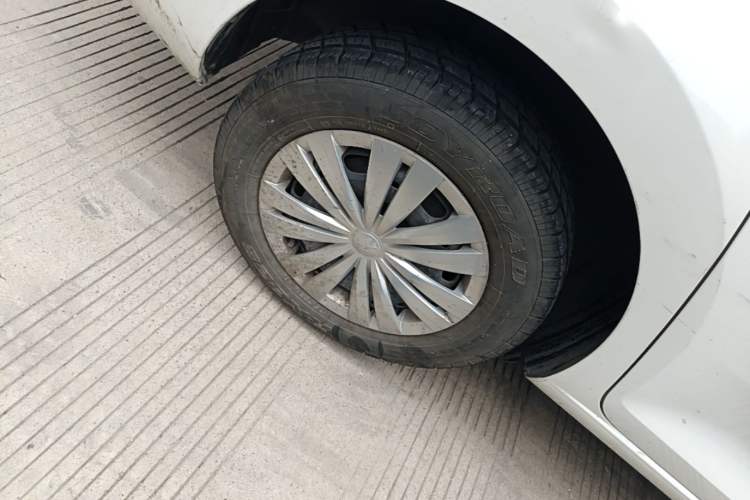 Used Volkswagen Santana 2019 1.5L Manual Fashion Edition China VI Standard Right Rear Wheel Hub