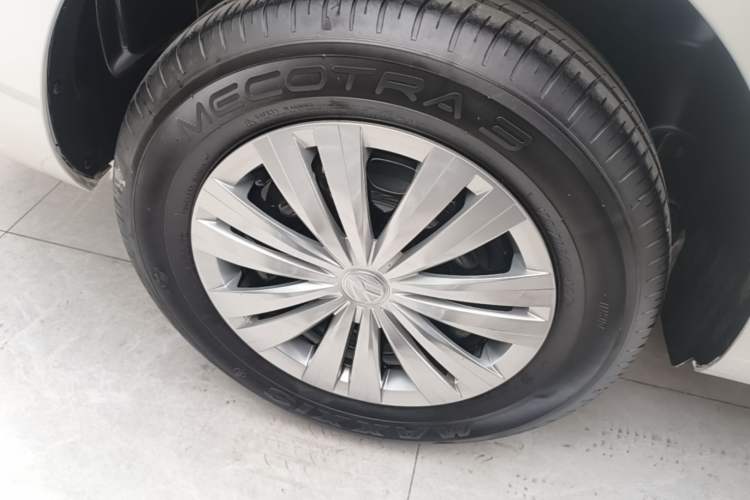 Used Volkswagen Santana 2019 1.5L Automatic Fashion Edition China VI Right Rear Wheel Hub