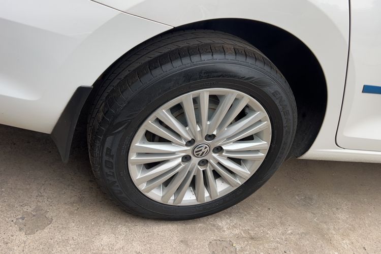 Used Volkswagen Santana 2019 1.5L Automatic Comfort Edition China VI Standard Right Rear Wheel Hub