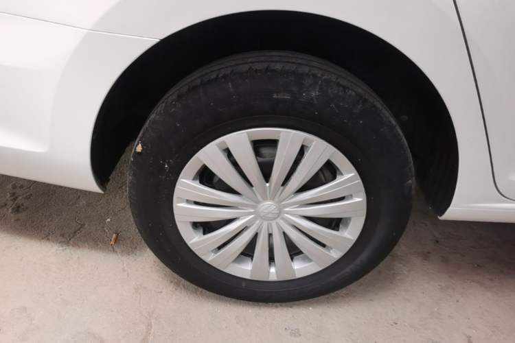 Used Volkswagen Santana 2019 1.5L Manual Fashion Edition China VI Standard Right Rear Wheel Hub