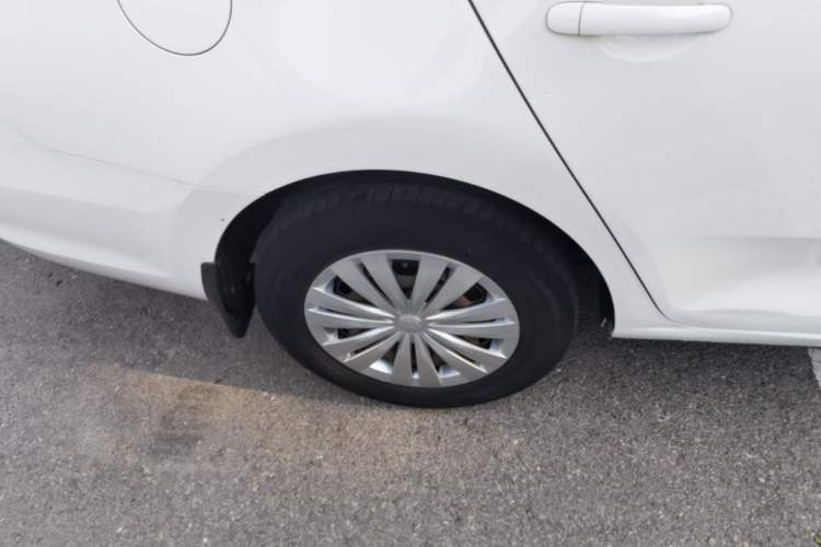 Used Volkswagen Santana 2019 1.5L Automatic Fashion Edition China VI Right Rear Wheel Hub