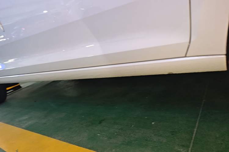 Used Volkswagen Santana 2019 1.5L Manual Fashion Edition China VI Standard Right Side Sill