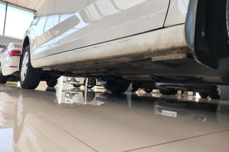 Used Volkswagen Santana 2019 1.5L Automatic Fashion Edition China VI Right Side Sill