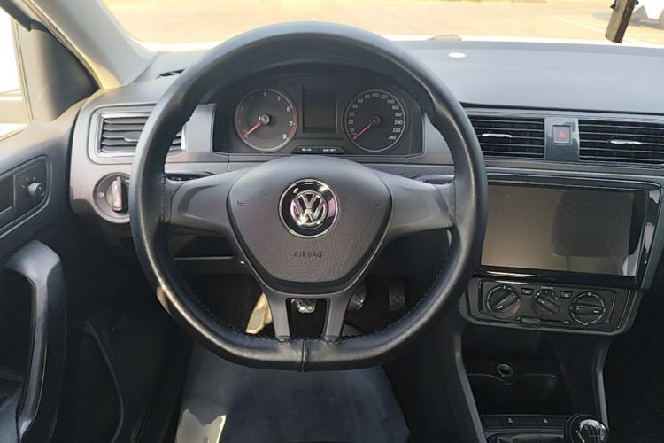 Used Volkswagen Santana 2019 1.5L Manual Fashion Edition China VI Standard Steering Wheel