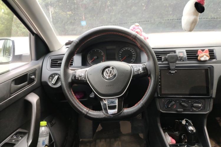 Used Volkswagen Santana 2019 1.5L Automatic Fashion Edition China VI Steering Wheel