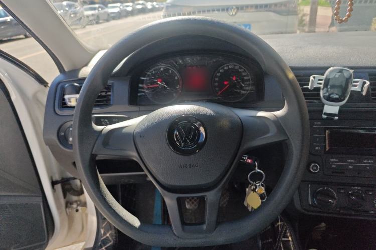 Used Volkswagen Santana 2019 1.5L Manual Fashion Edition China VI Standard Steering Wheel
