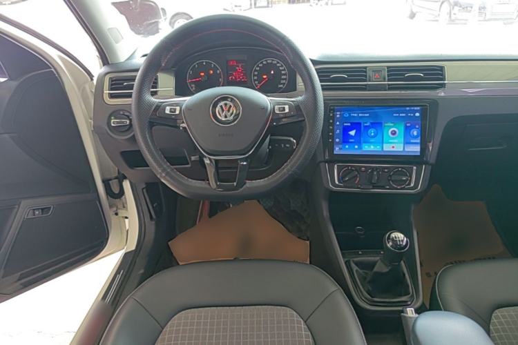Used Volkswagen Santana 2019 1.5L Manual Comfort Edition China VI Standard Steering Wheel