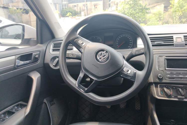 Used Volkswagen Santana 2019 1.5L Manual Comfort Edition China VI Standard Steering Wheel