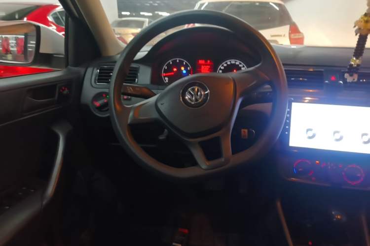 Used Volkswagen Santana 2019 1.5L Automatic Fashion Edition China VI Steering Wheel