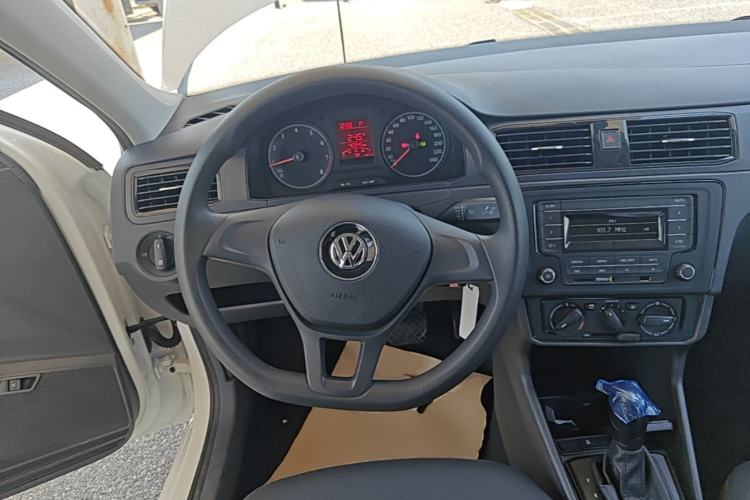 Used Volkswagen Santana 2019 1.5L Automatic Fashion Edition China VI Steering Wheel