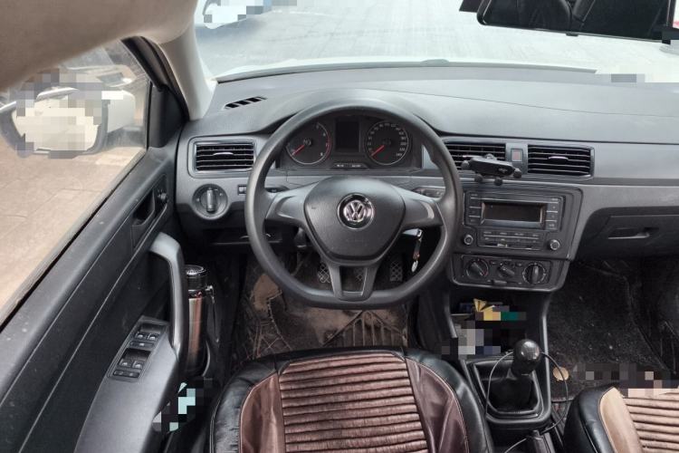 Used Volkswagen Santana 2019 1.5L Manual Fashion Edition China VI Standard Steering Wheel