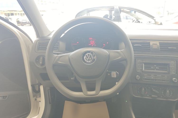 Used Volkswagen Santana 2019 1.5L Manual Fashion Edition China VI Standard Steering Wheel