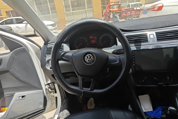 Used Volkswagen Santana 2019 1.5L Manual Fashion Edition China VI Standard Steering Wheel