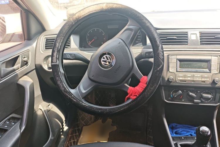 Used Volkswagen Santana 2019 1.5L Manual Fashion Edition China VI Standard Steering Wheel