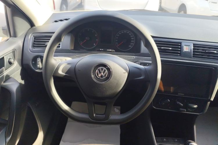 Used Volkswagen Santana 2019 1.5L Manual Fashion Edition China VI Standard Steering Wheel
