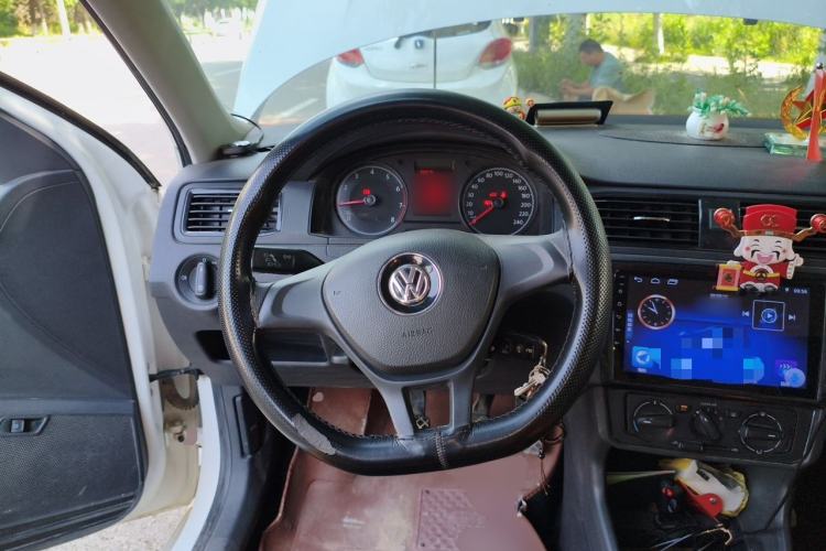 Used Volkswagen Santana 2019 1.5L Manual Fashion Edition China VI Standard Steering Wheel