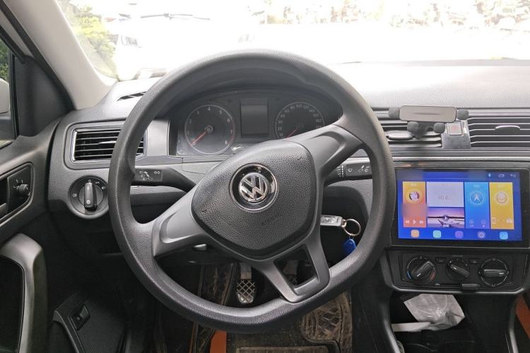 Used Volkswagen Santana 2019 1.5L Manual Fashion Edition China VI Standard Steering Wheel