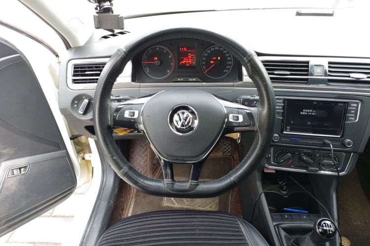 Used Volkswagen Santana 2019 1.5L Manual Comfort Edition China VI Standard Steering Wheel