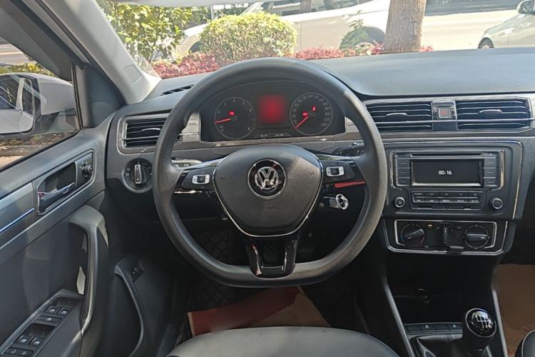 Used Volkswagen Santana 2019 1.5L Manual Comfort Edition China VI Standard Steering Wheel