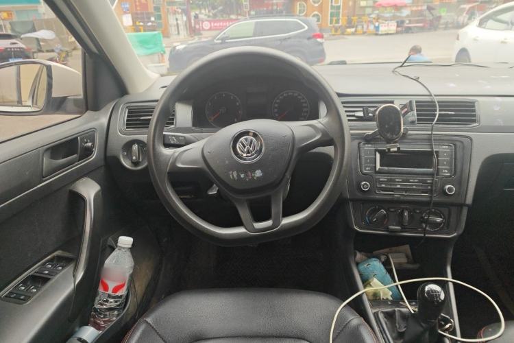Used Volkswagen Santana 2019 1.5L Manual Fashion Edition China VI Standard Steering Wheel