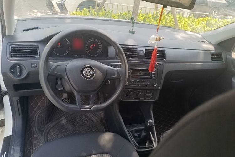 Used Volkswagen Santana 2019 1.5L Manual Fashion Edition China VI Standard Steering Wheel