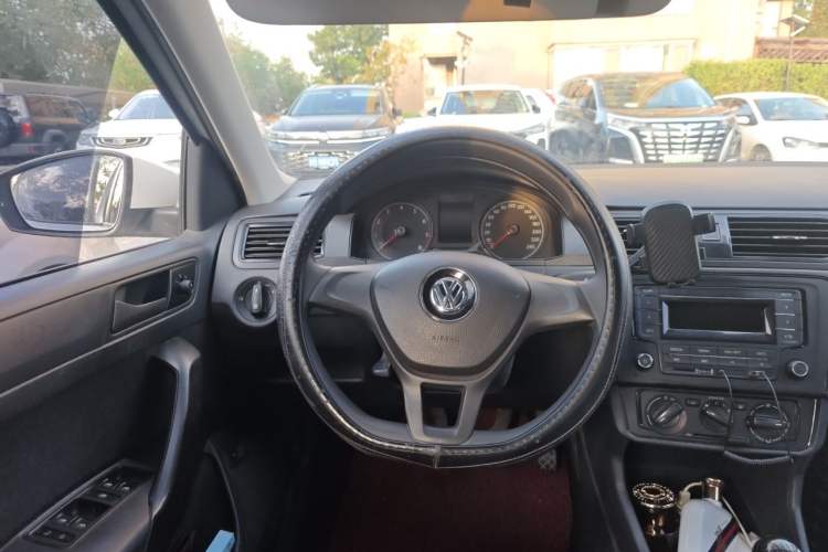 Used Volkswagen Santana 2019 1.5L Manual Fashion Edition China VI Standard Steering Wheel