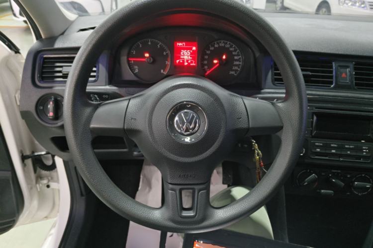 Used Volkswagen Santana 2019 1.5L Manual Fashion Edition China VI Standard Steering Wheel