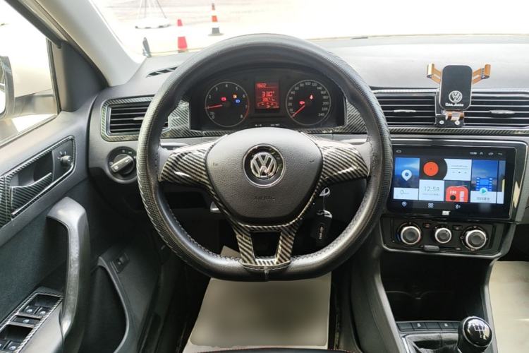 Used Volkswagen Santana 2019 1.5L Manual Fashion Edition China VI Standard Steering Wheel