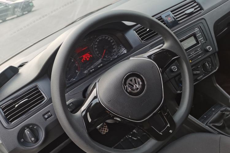 Used Volkswagen Santana 2019 1.5L Manual Fashion Edition China VI Standard Steering Wheel
