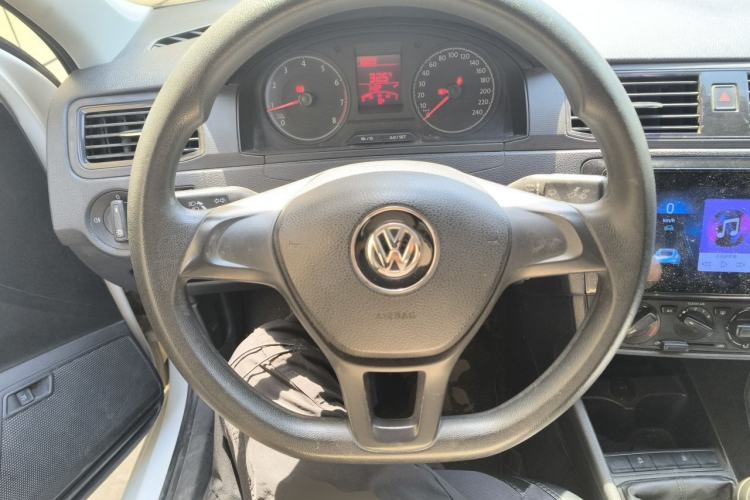 Used Volkswagen Santana 2019 1.5L Manual Fashion Edition China VI Standard Steering Wheel
