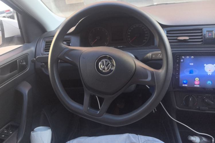 Used Volkswagen Santana 2019 1.5L Manual Fashion Edition China V Standard Steering Wheel