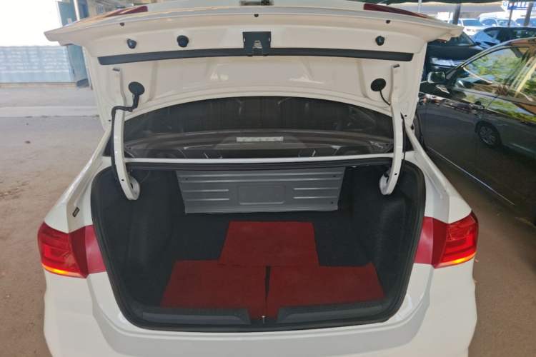Used Volkswagen Santana 2019 1.5L Automatic Fashion Edition China VI Trunk