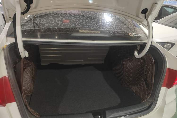 Used Volkswagen Santana 2019 1.5L Manual Fashion Edition China VI Standard Trunk