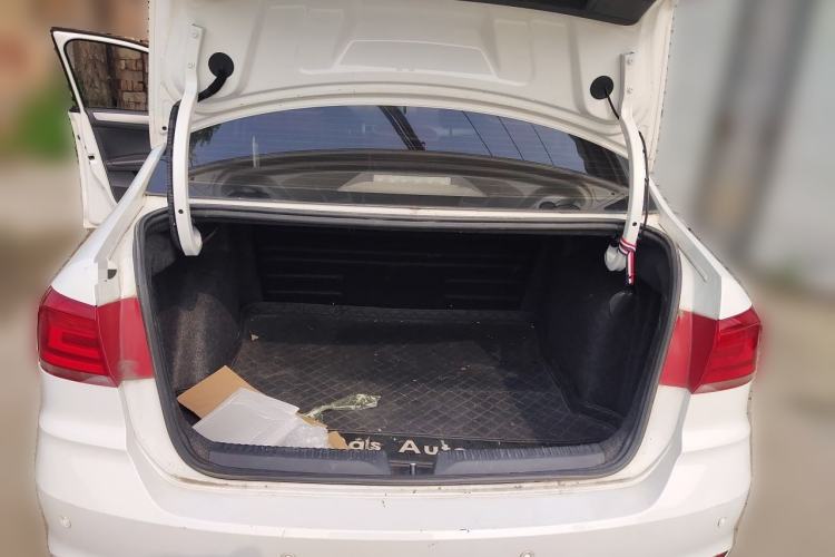 Used Volkswagen Santana 2019 1.5L Manual Fashion Edition China VI Standard Trunk