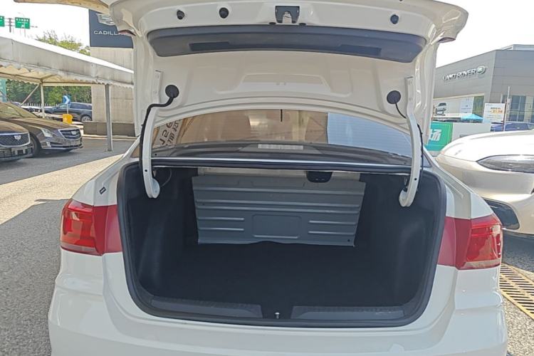 Used Volkswagen Santana 2019 1.5L Automatic Fashion Edition China VI Trunk
