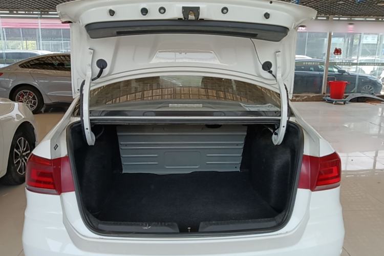 Used Volkswagen Santana 2019 1.5L Manual Fashion Edition China VI Standard Trunk