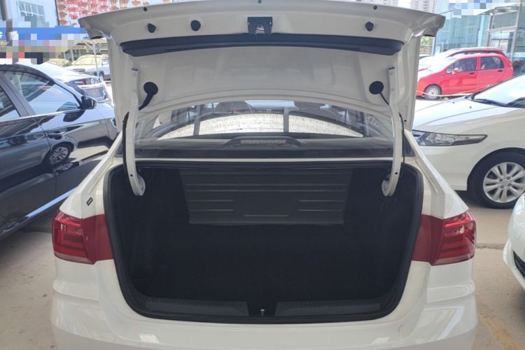 Used Volkswagen Santana 2019 1.5L Manual Fashion Edition China VI Standard Trunk