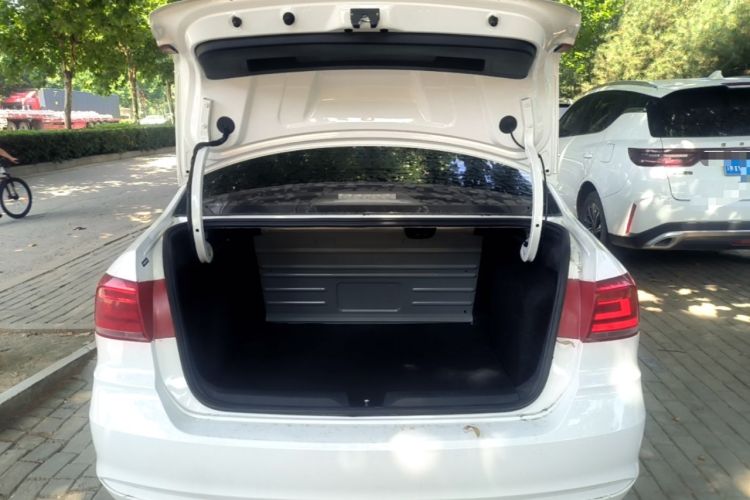 Used Volkswagen Santana 2019 1.5L Automatic Fashion Edition China VI Trunk