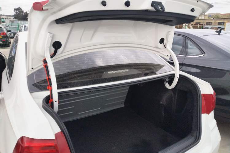 Used Volkswagen Santana 2019 1.5L Automatic Fashion Edition China VI Trunk