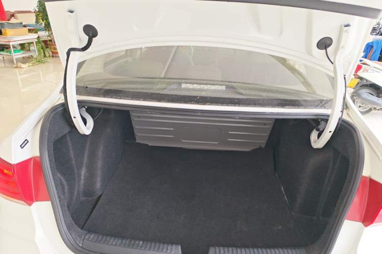 Used Volkswagen Santana 2019 1.5L Automatic Fashion Edition China VI Trunk