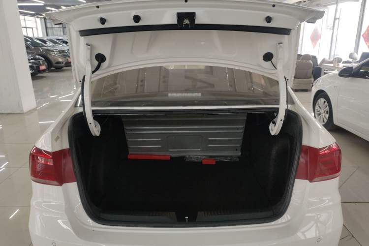 Used Volkswagen Santana 2019 1.5L Automatic Comfort Edition China VI Standard Trunk
