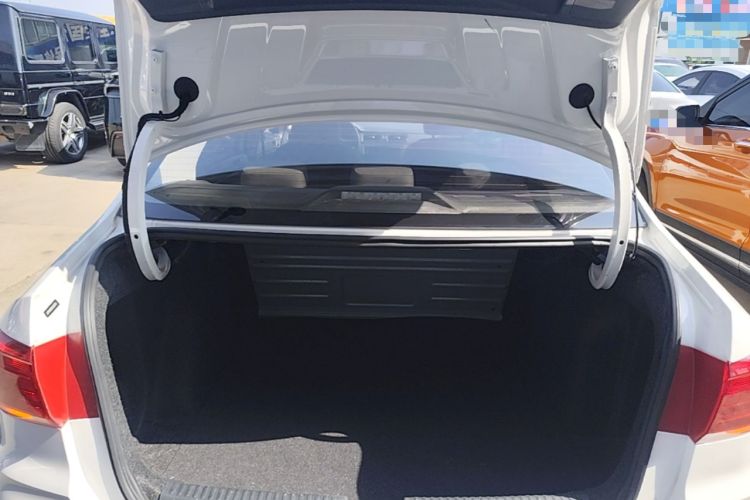 Used Volkswagen Santana 2019 1.5L Manual Fashion Edition China VI Standard Trunk