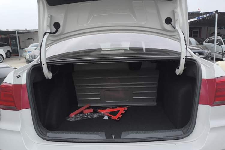 Used Volkswagen Santana 2019 1.5L Manual Fashion Edition China VI Standard Trunk