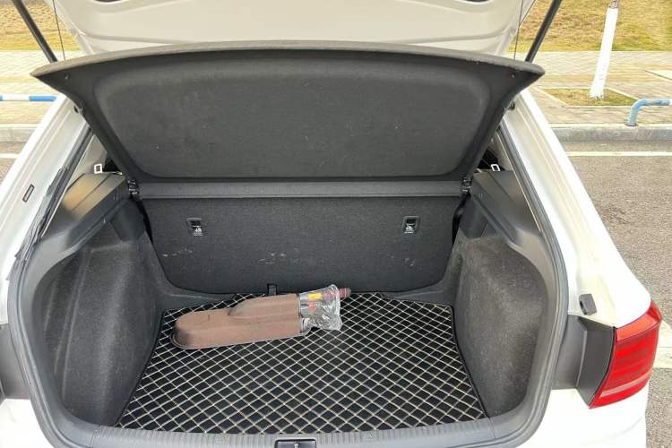 Used Volkswagen Santana 2019 Haona 1.5L Automatic Fashion Edition China VI Standard Trunk