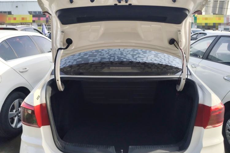 Used Volkswagen Santana 2019 1.5L Manual Fashion Edition China VI Standard Trunk