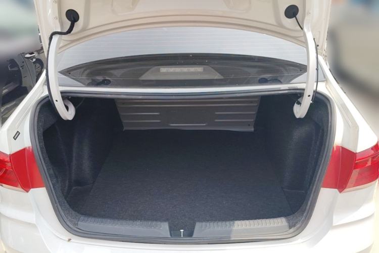 Used Volkswagen Santana 2019 1.5L Automatic Fashion Edition China VI Trunk