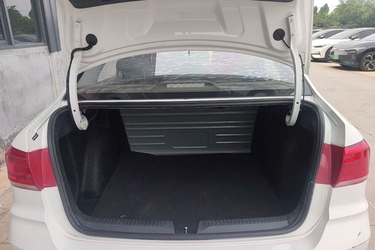 Used Volkswagen Santana 2019 1.5L Manual Fashion Edition China VI Standard Trunk
