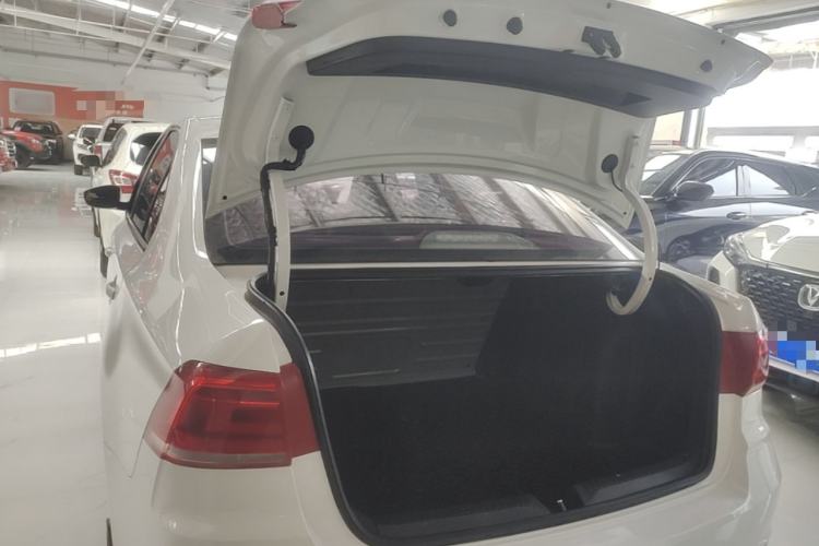 Used Volkswagen Santana 2019 1.5L Manual Fashion Edition China VI Standard Trunk